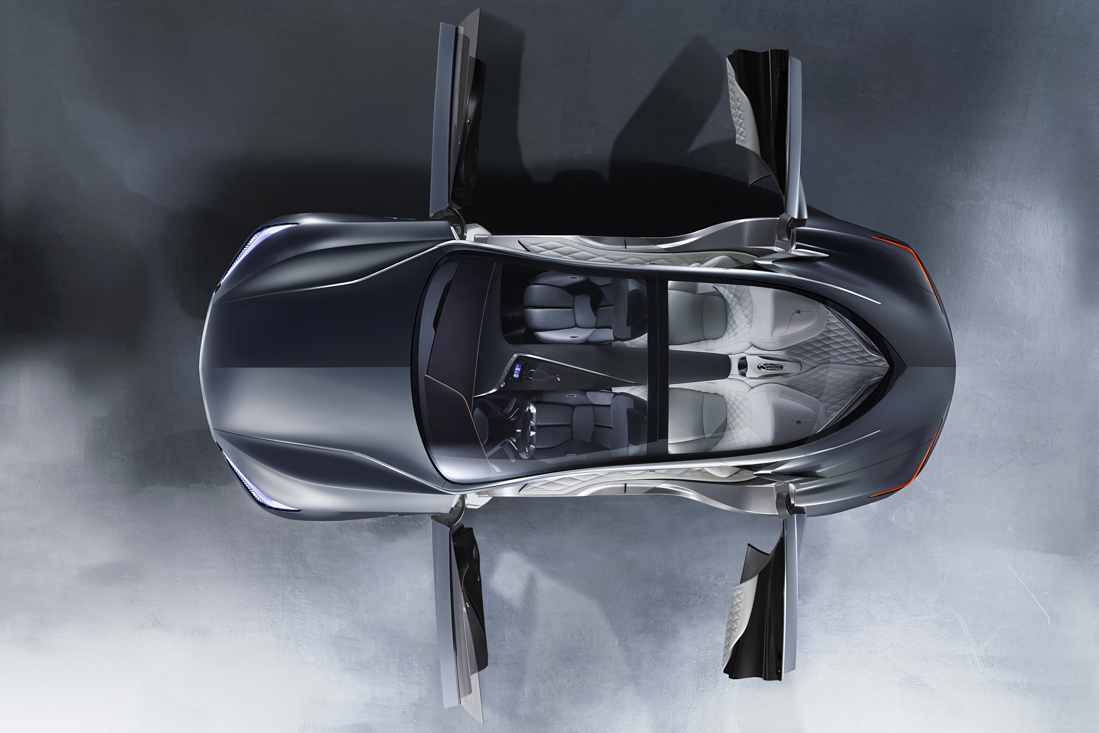 Infiniti Q80