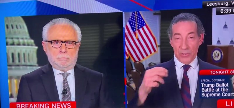 Meg kellett szakítani a CNN adását, mert élő adásban lett rosszul a műsorvezető – itt a videó