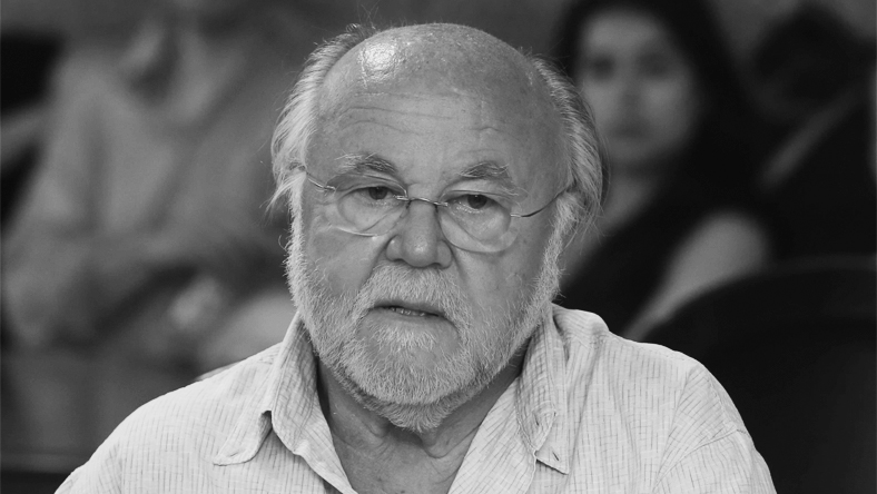 Megható: így emlékeztek meg Haumann Péterről a Madách Színházban – videó