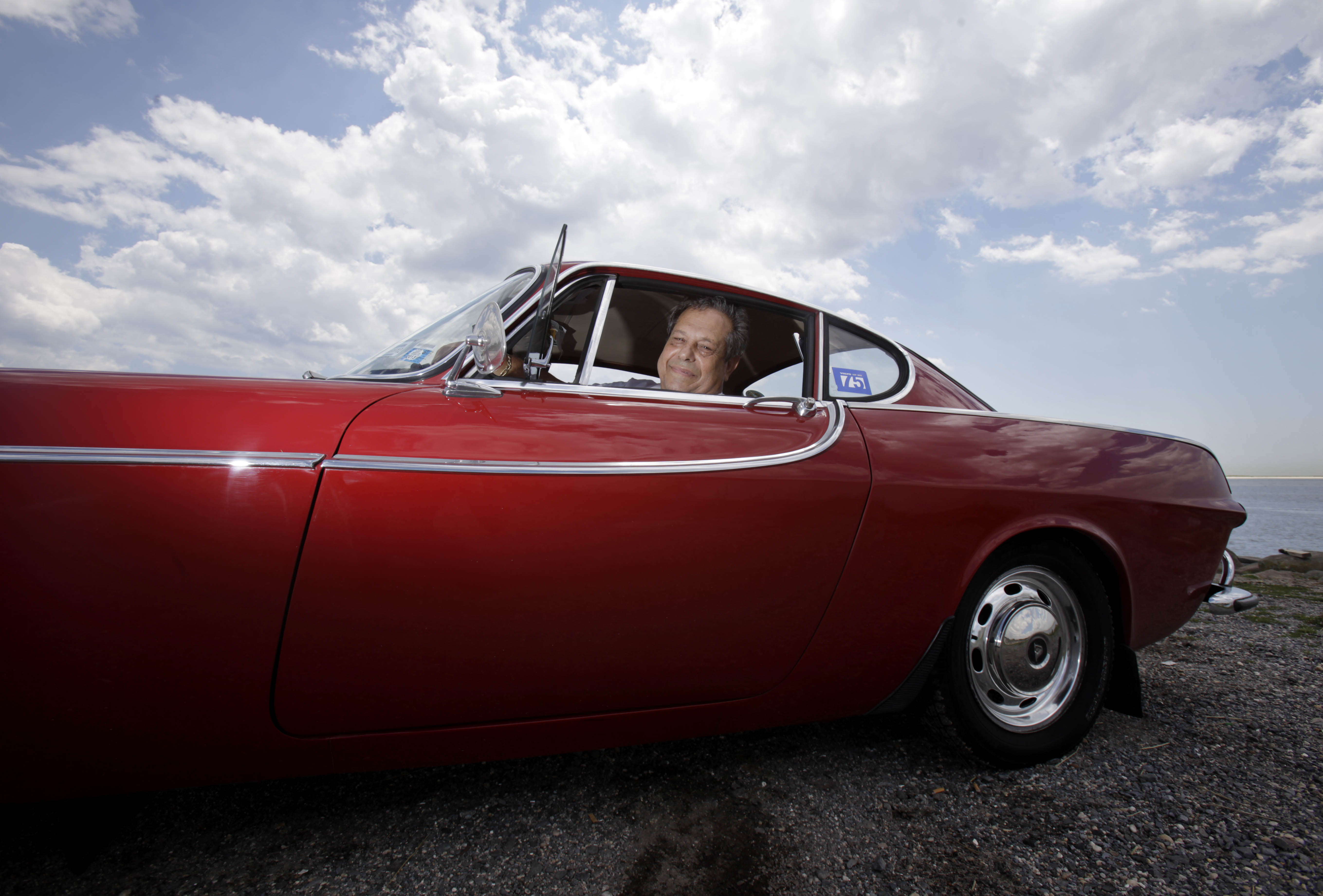Irv Gordon i jego Volvo P1800