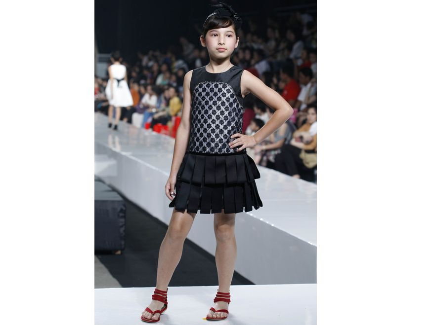 Moda dziecięca w kolekcji Sebastiana Gunawana na Jakarta Fashion Week 2010