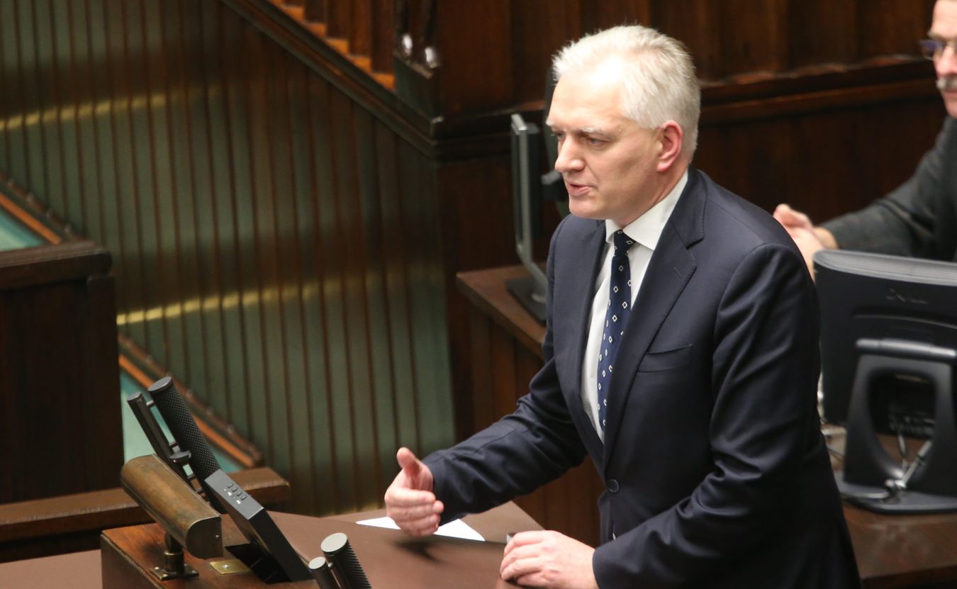 Zespół prasowy resortu: Informujemy, że premier Jarosław Gowin posługuje się językiem angielskim w stopniu dobrym.