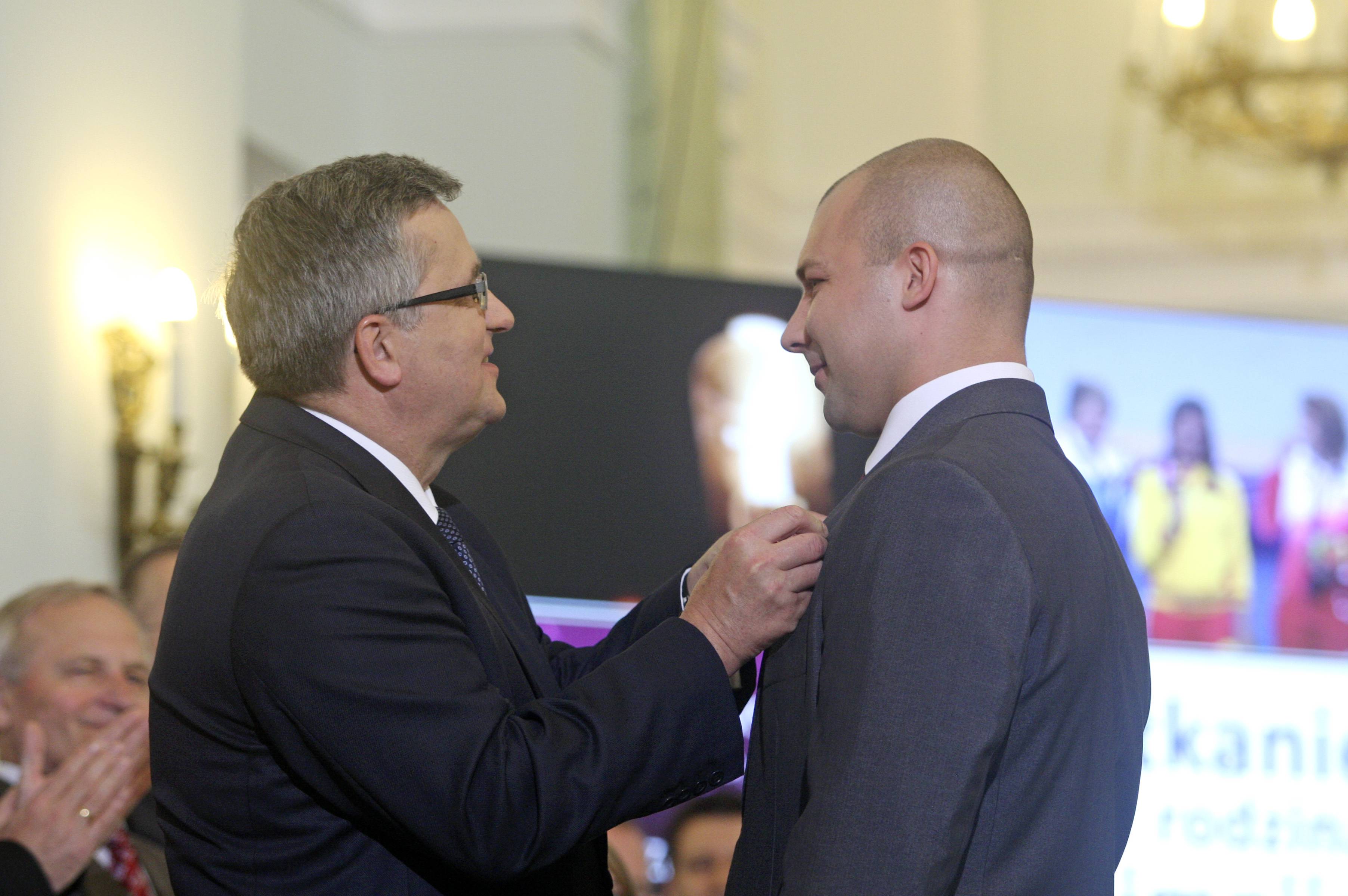 Prezydent Komorowski odznaczył orderami polskich olimpijczyków