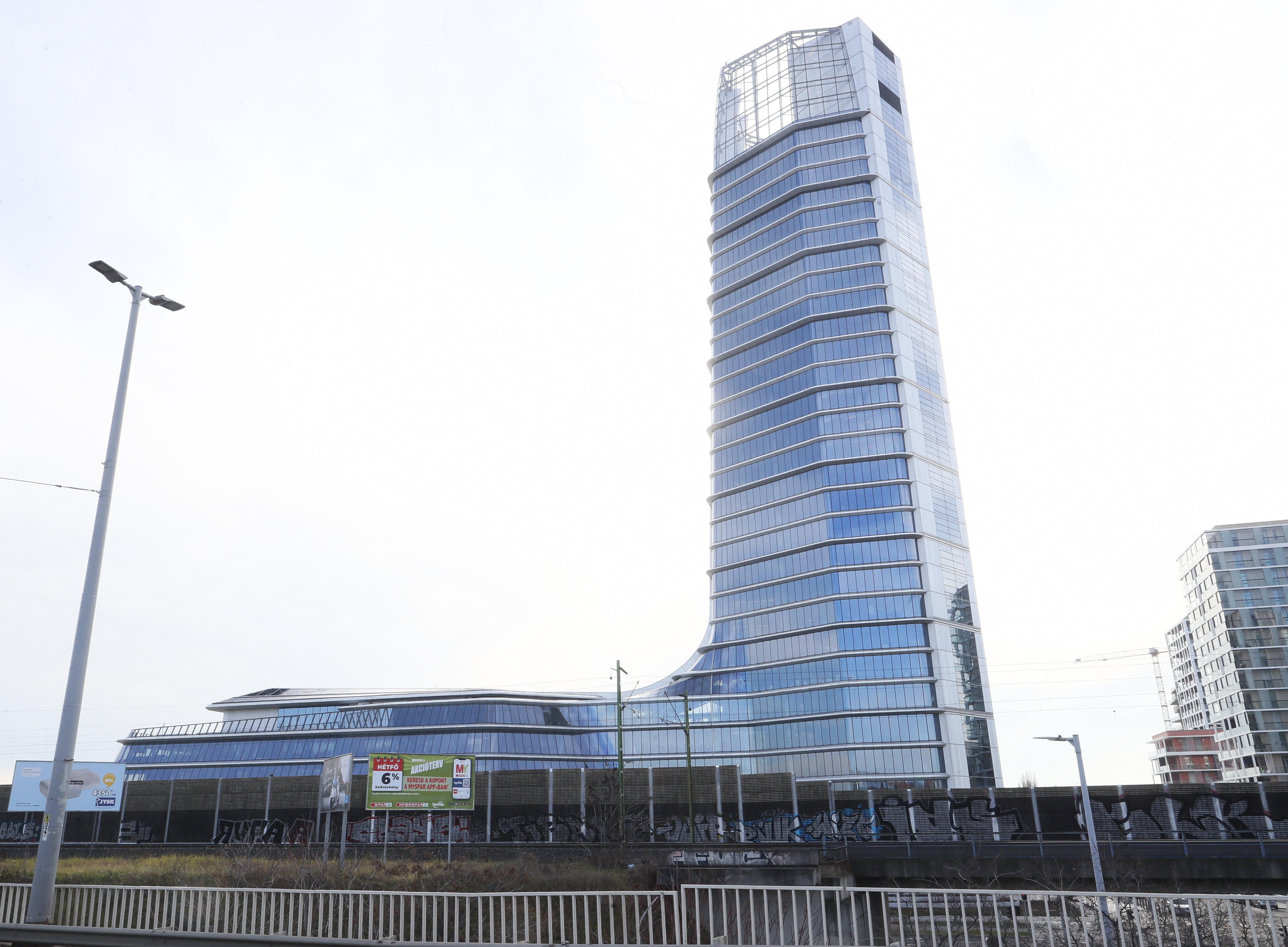 Holnaptól bárki meglátogathatja a Mol budapesti székházát: mutatjuk, mennyi a belépő ára