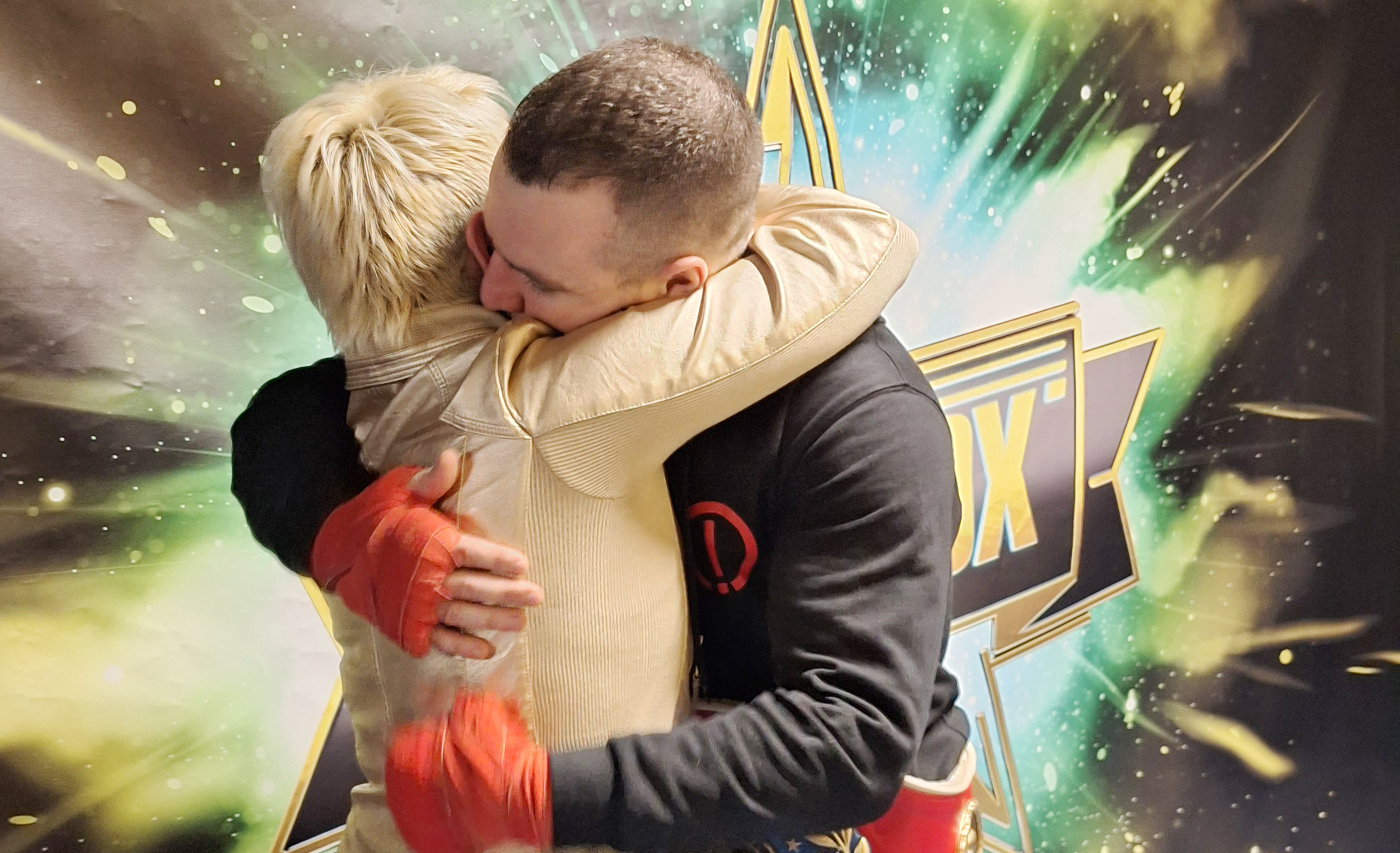 Megható: így köszöntötte fel Molnár Áront a születésnapján a 10 évvel idősebb felesége – fotók