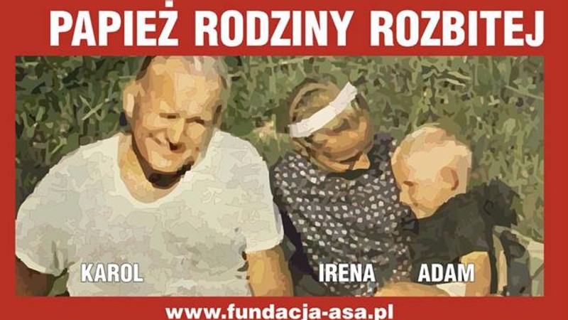 Pisowska dekonstrukcja mitu "tradycyjnej polskiej rodziny"