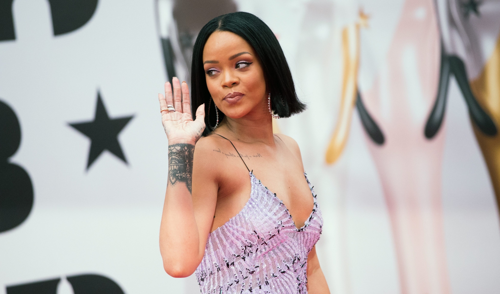 Rihanna na gali Brit Awards 2016