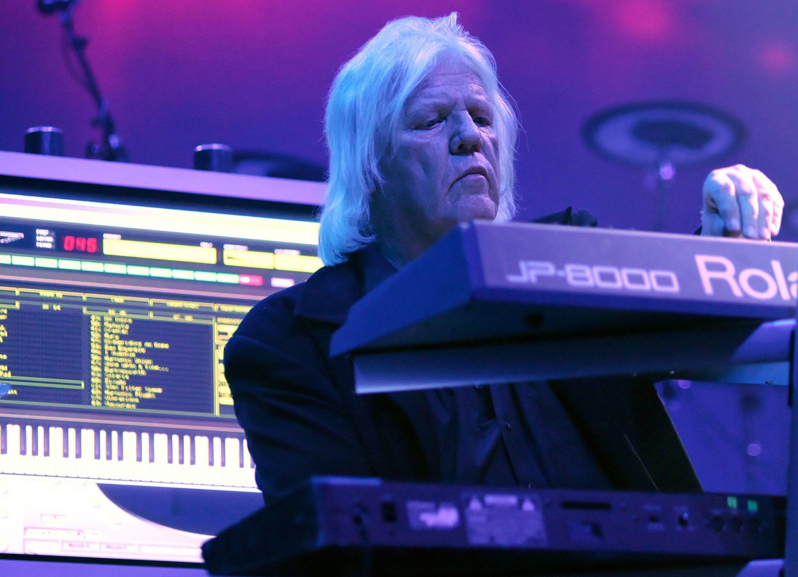 Edgar Froese zmarł nagle w Wiedniu. O śmierci muzyka poinformowali jego koledzy z zespołu za pośrednictwem oficjalnego fanpage'u: Drodzy Przyjaciele Ta wiadomość napełnia nas gigantycznym smutkiem. 20 stycznia, we wtorkowe popołudnie, Edgar Froese niespodziewanie zmarł w wyniku zatoru płucnego w Wiednia. Smutek w naszych sercach jest nie do opisania. Edgar kiedyś powiedział: