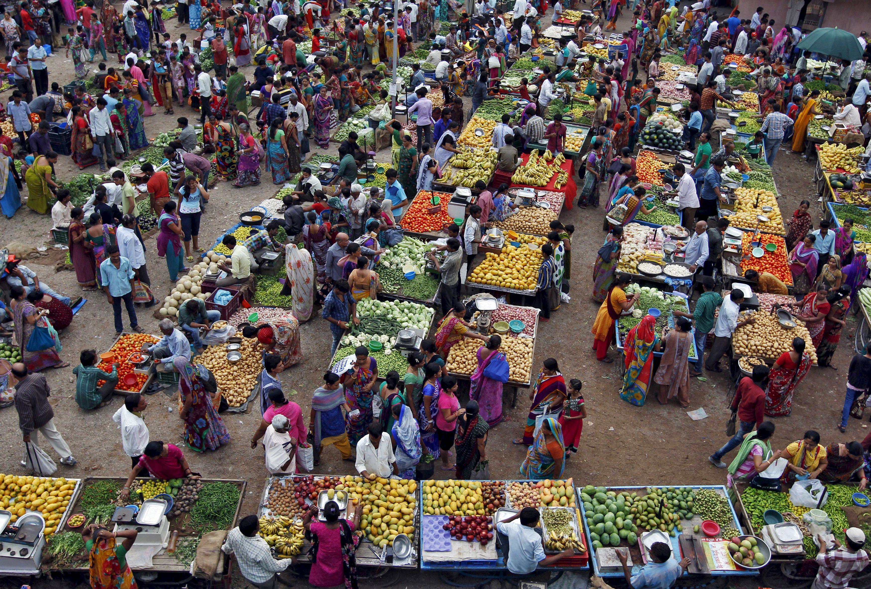 INDIA-ECONOMY/