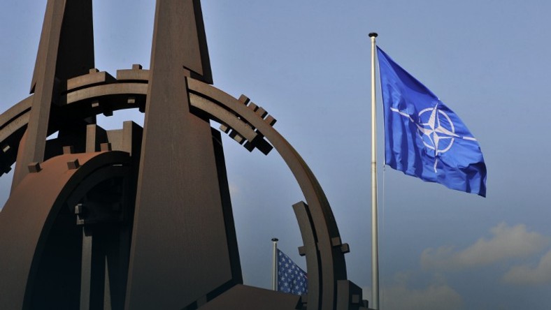 & quot; & quot ;: WSJ NATO prepares  four battalions to the eastern & # x105;  flank & # x119;