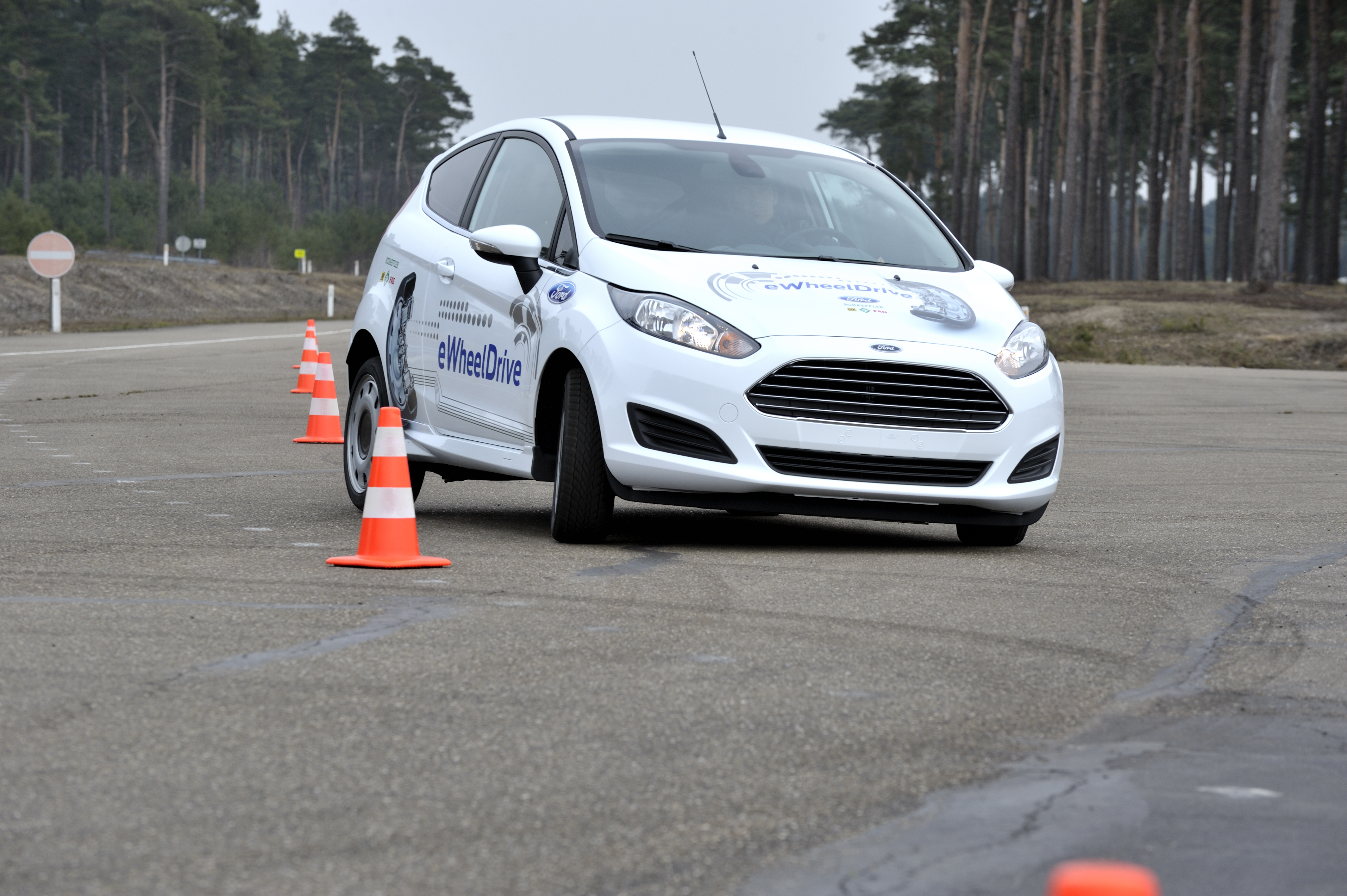 Samochód testowy eWheelDrive