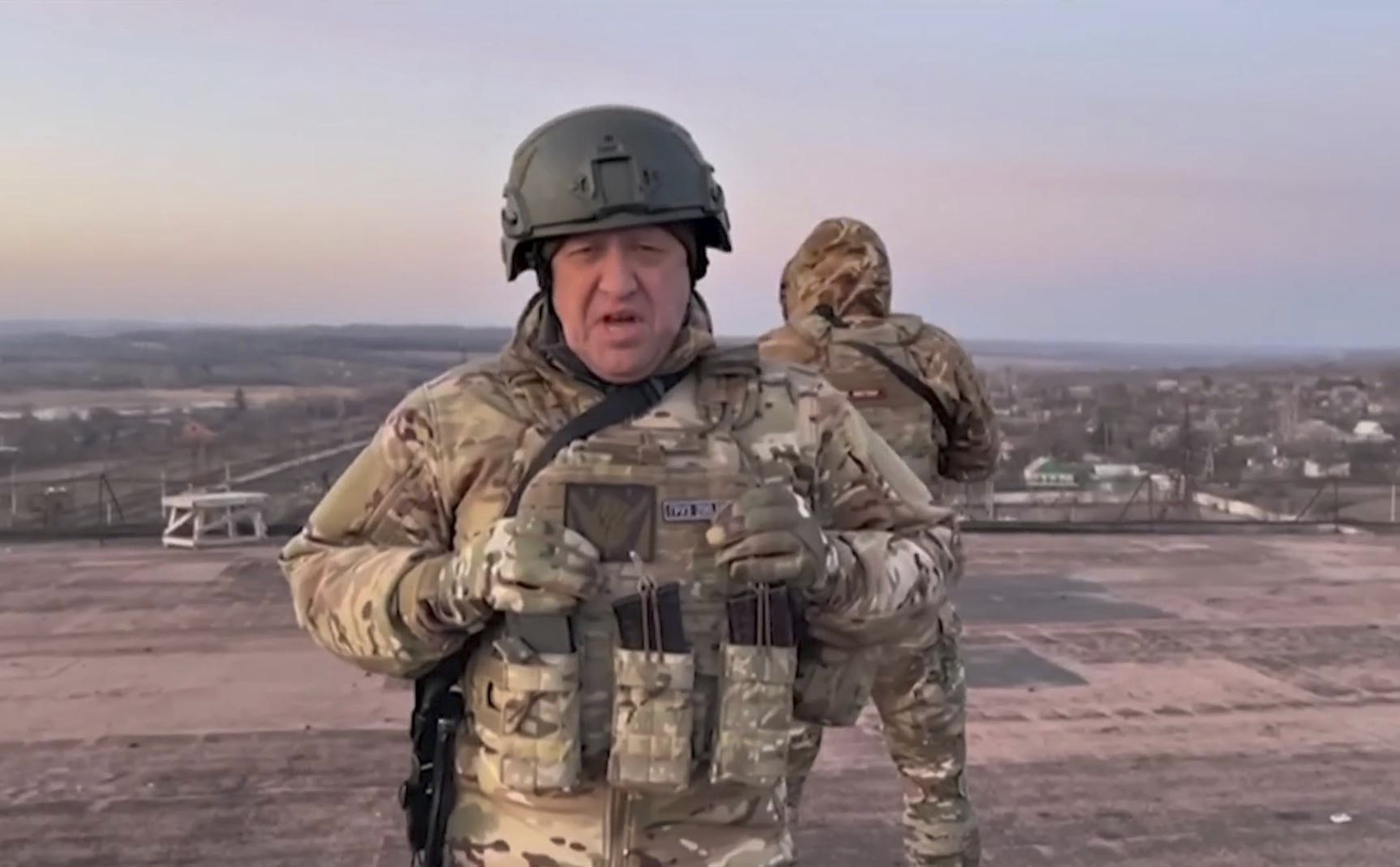 Kihallgatják a mérnököt, aki utoljára javította Prigozsin halálra ítélt gépét