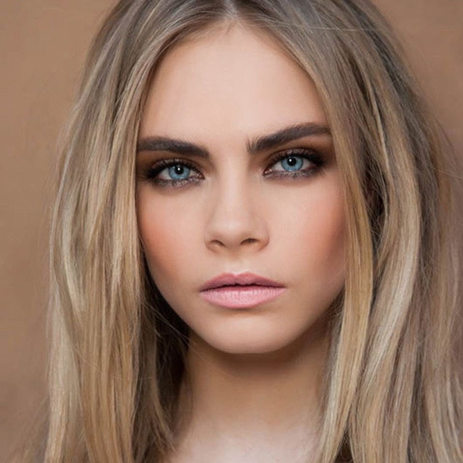 Cara Delevingne smoky eyes
