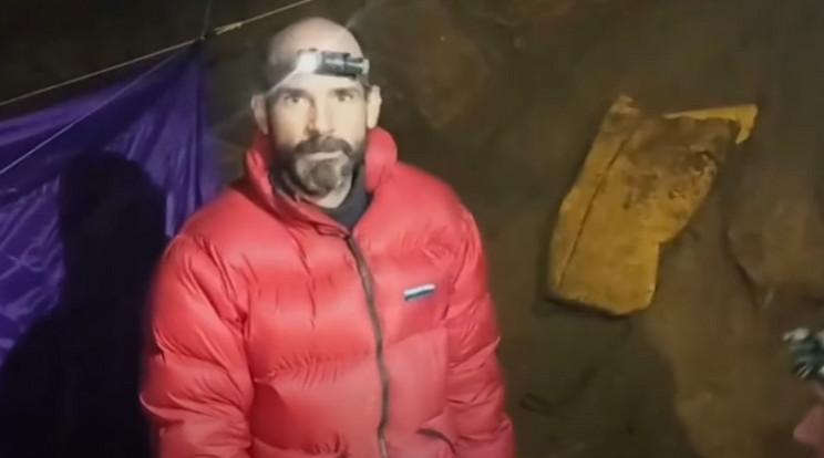 Megszólalt az amerikai barlangászt megmentő magyar orvos: "Én tartottam Dickey-t életben napokig"