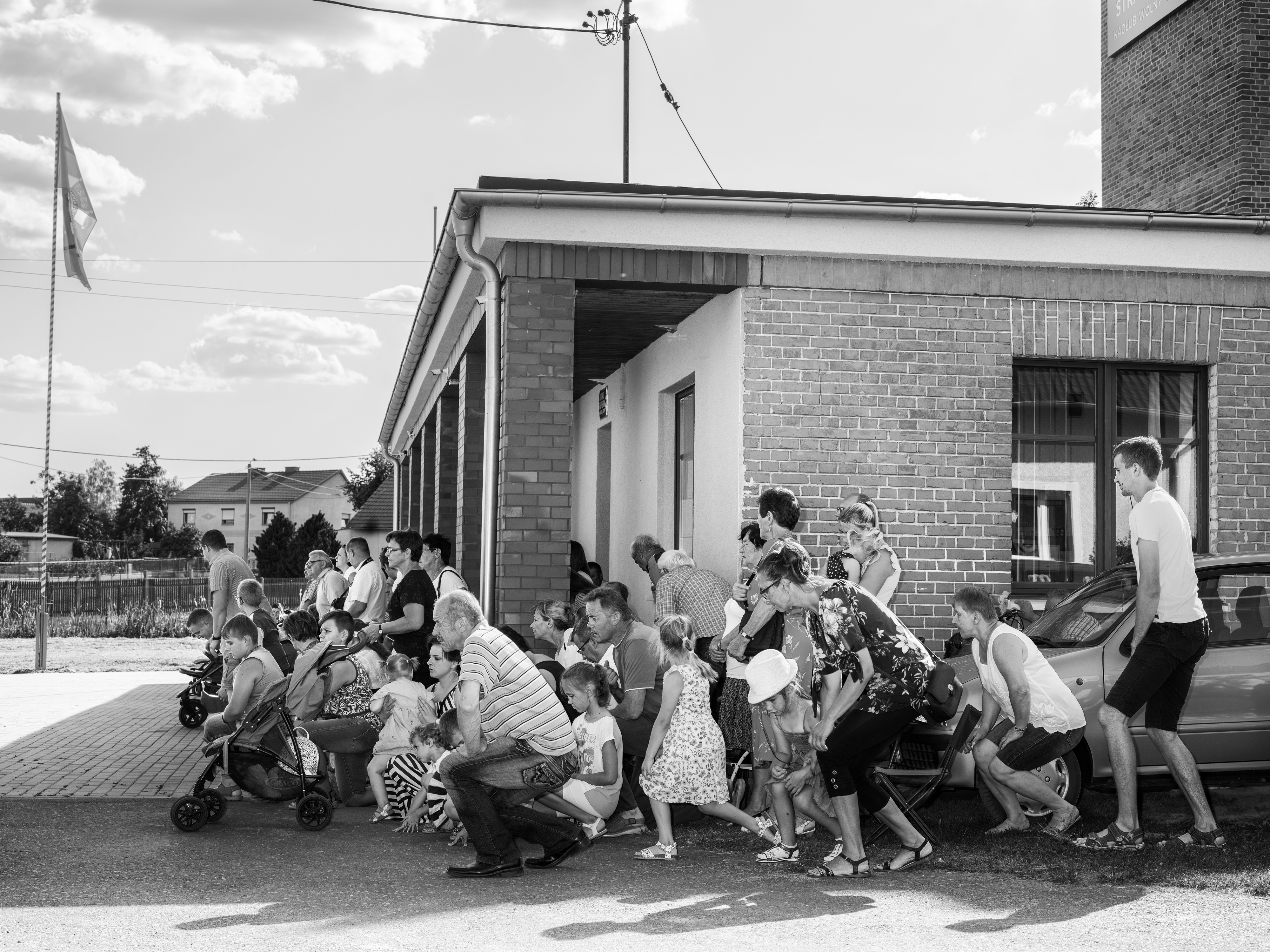 Mieszkańcy wsi Kadłub Wolny podczas mszy polowej, lipiec 2019 r. .