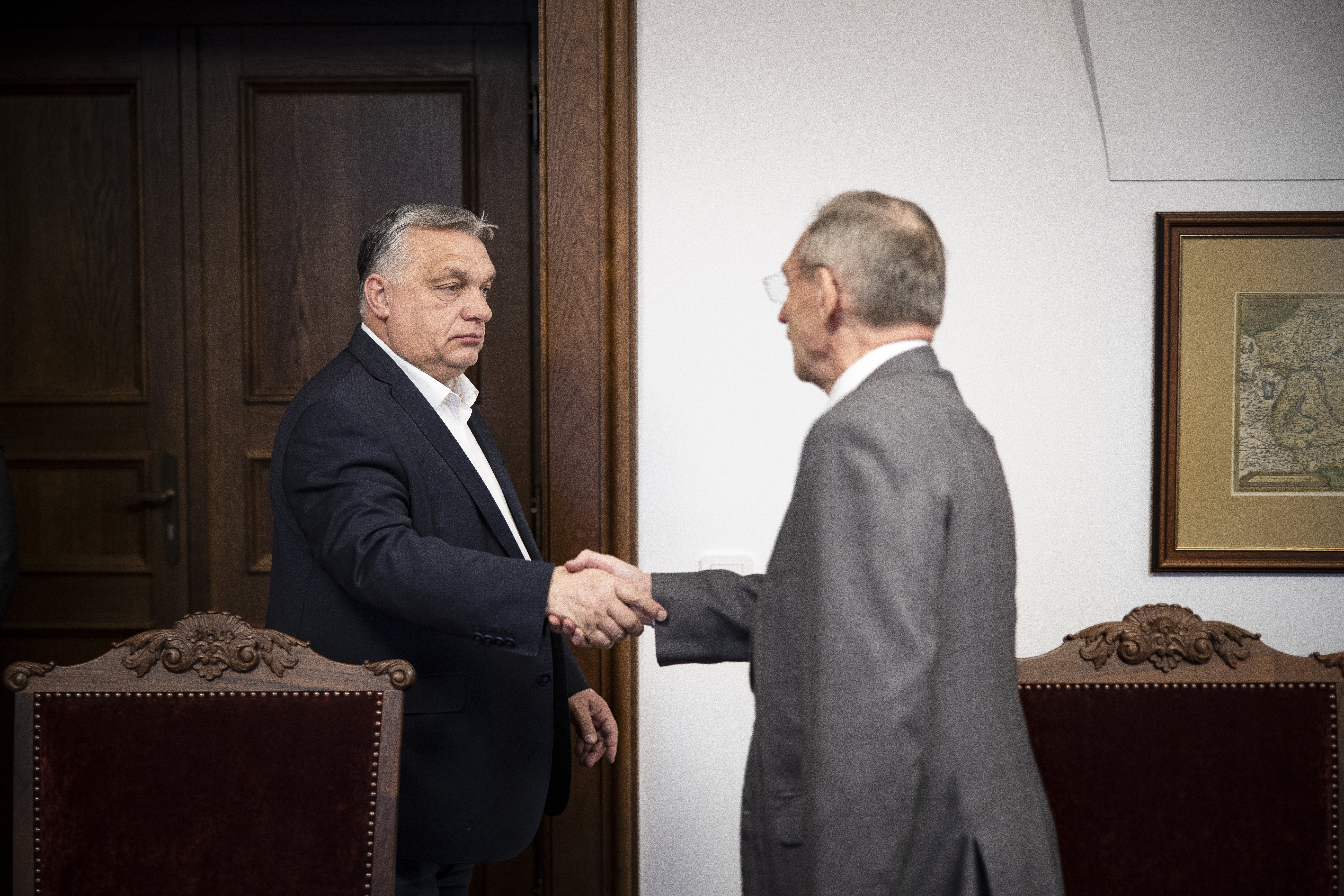 Mi történt? Orbán Viktor több helyettes államtitkárát is váratlanul lecserélte