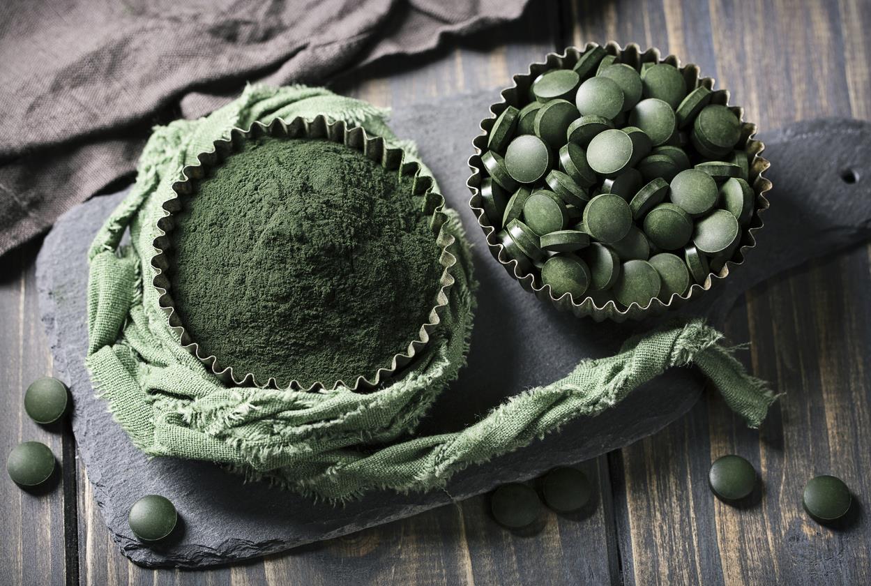 Chlorella właściwości, dawkowanie, możliwe skutki uboczne