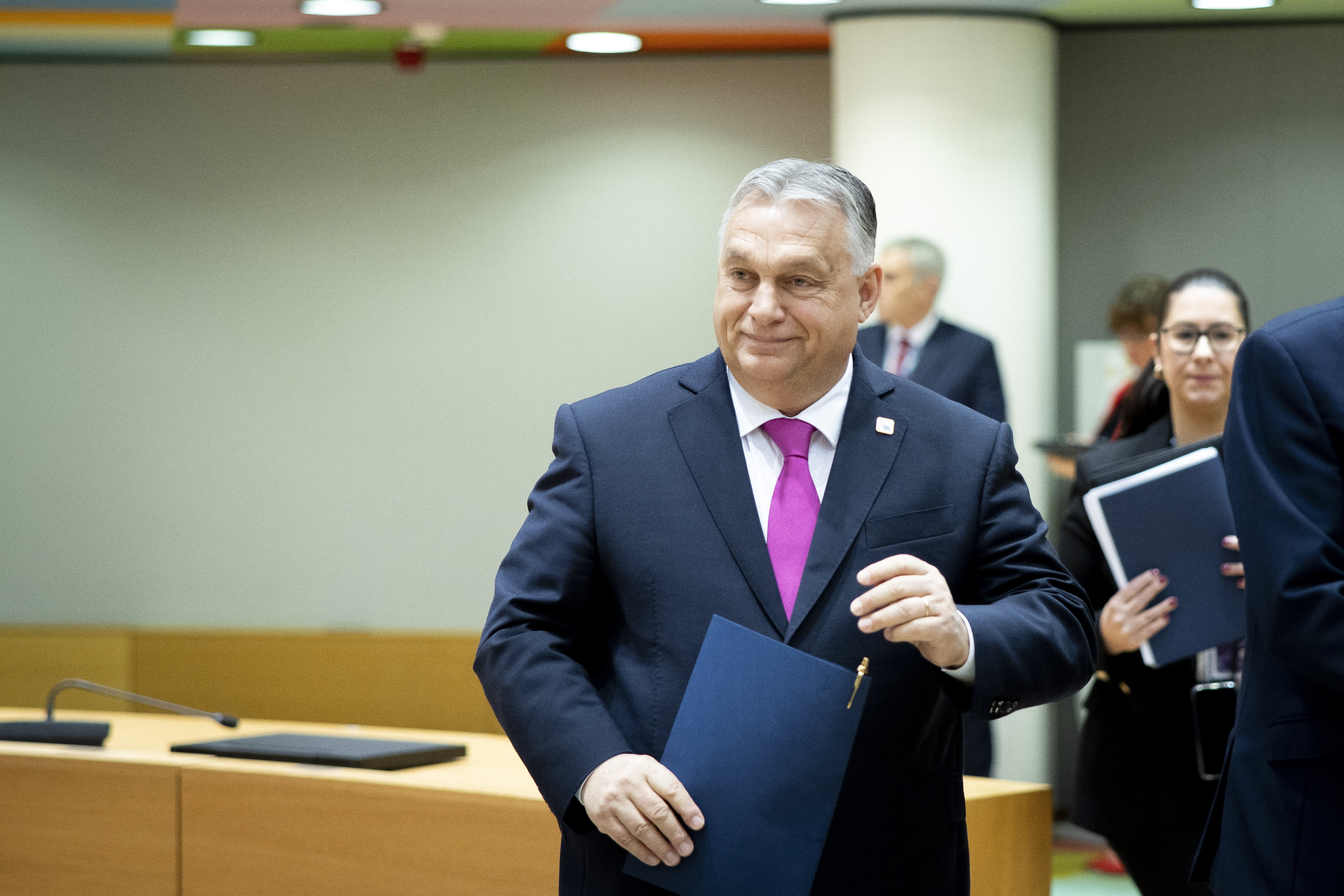 Orbán Viktor Alízzal közösen jelenti: „Már csak egy hét” – fotó
