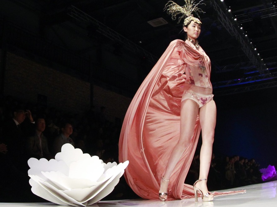 Mercedes-Benz China Fashion Week wiosna/lato 2013