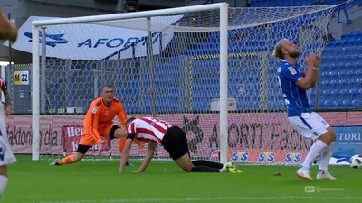 Lech - Cracovia (1:0): Gytkjaer bliski naprawdę ładnego gola. Piękne przyjęcie Duńczyka, ale strzał już zablokowany