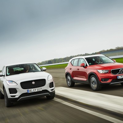 Małe SUV-y, duża frajda? Porównanie: Jaguar E-Pace i Volvo XC40