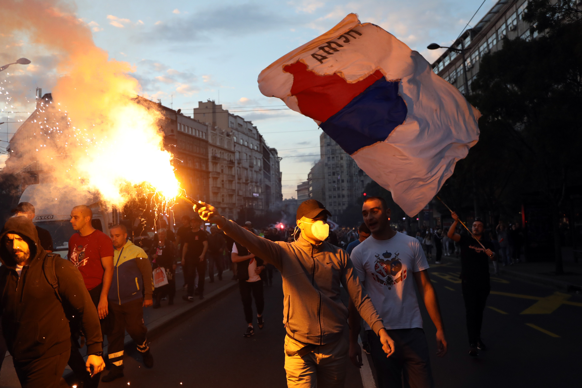 Antivakseri protestuju u Beogradu protiv kovid propusnica
