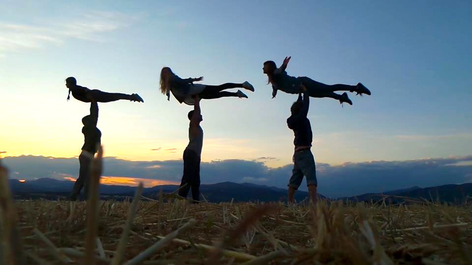 AcroYoga