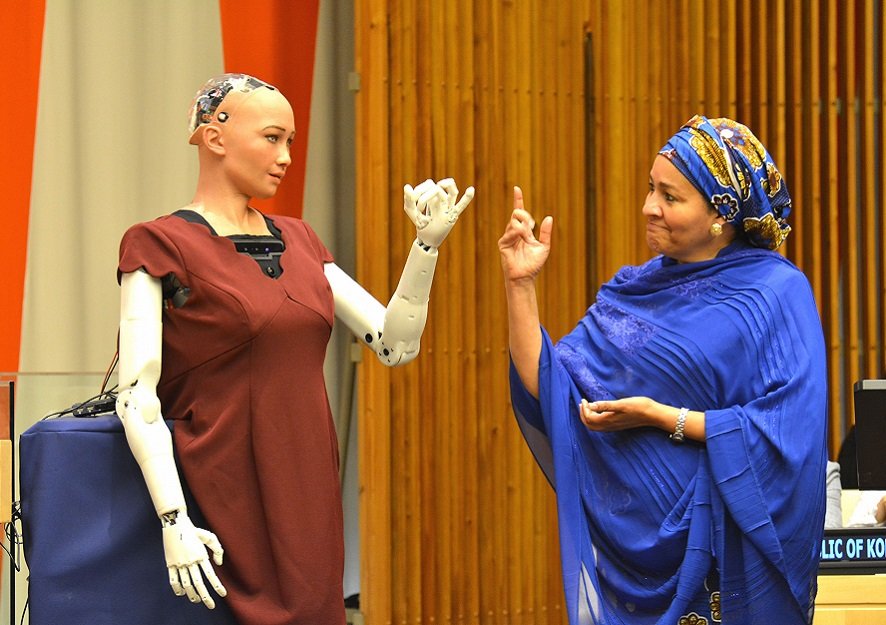 Deputy UN Secretary-General Amina Mohammed interacts with Sophia the robot