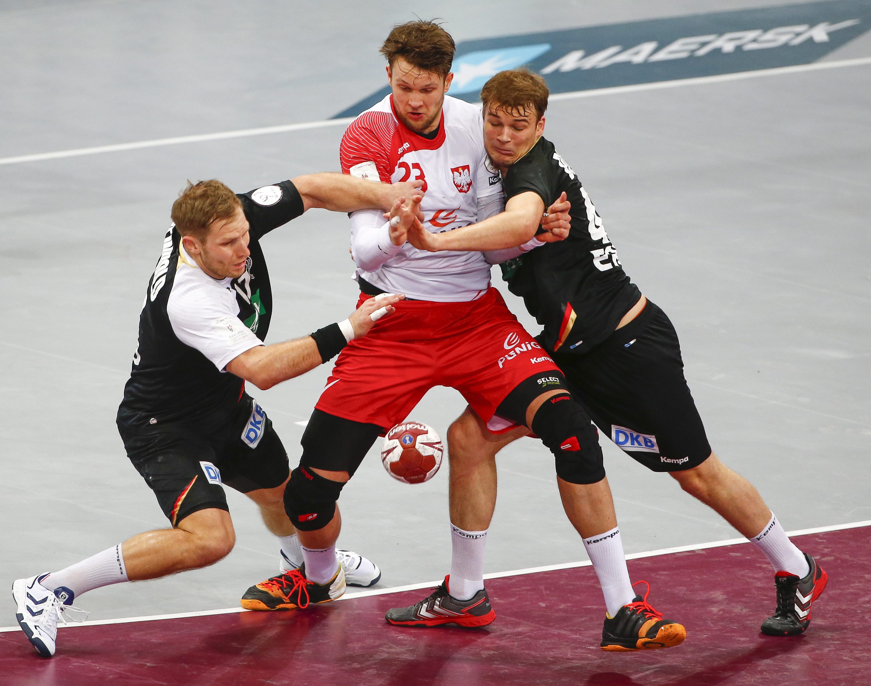 Polacy drogę po medal na mundialu w Katarze zaczęli od porażki z Niemcami