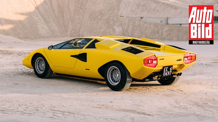 Bátor dizájn, szinte szürreális vonalvezetés: majdnem 50 éves a Lamborghini Countach LP 400