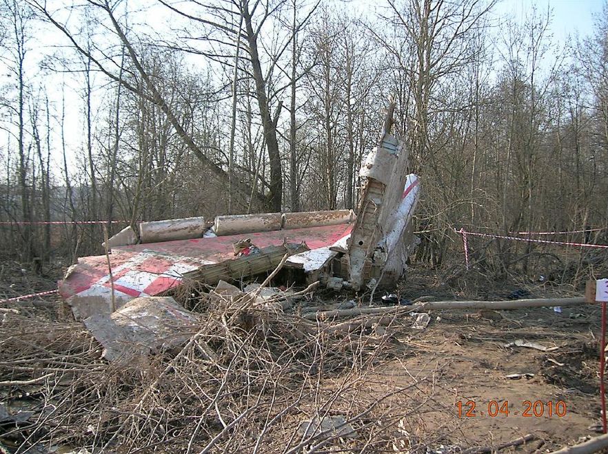 Niepublikowane zdjęcia z raportu MAK - szczątki samolotu Tu-154M