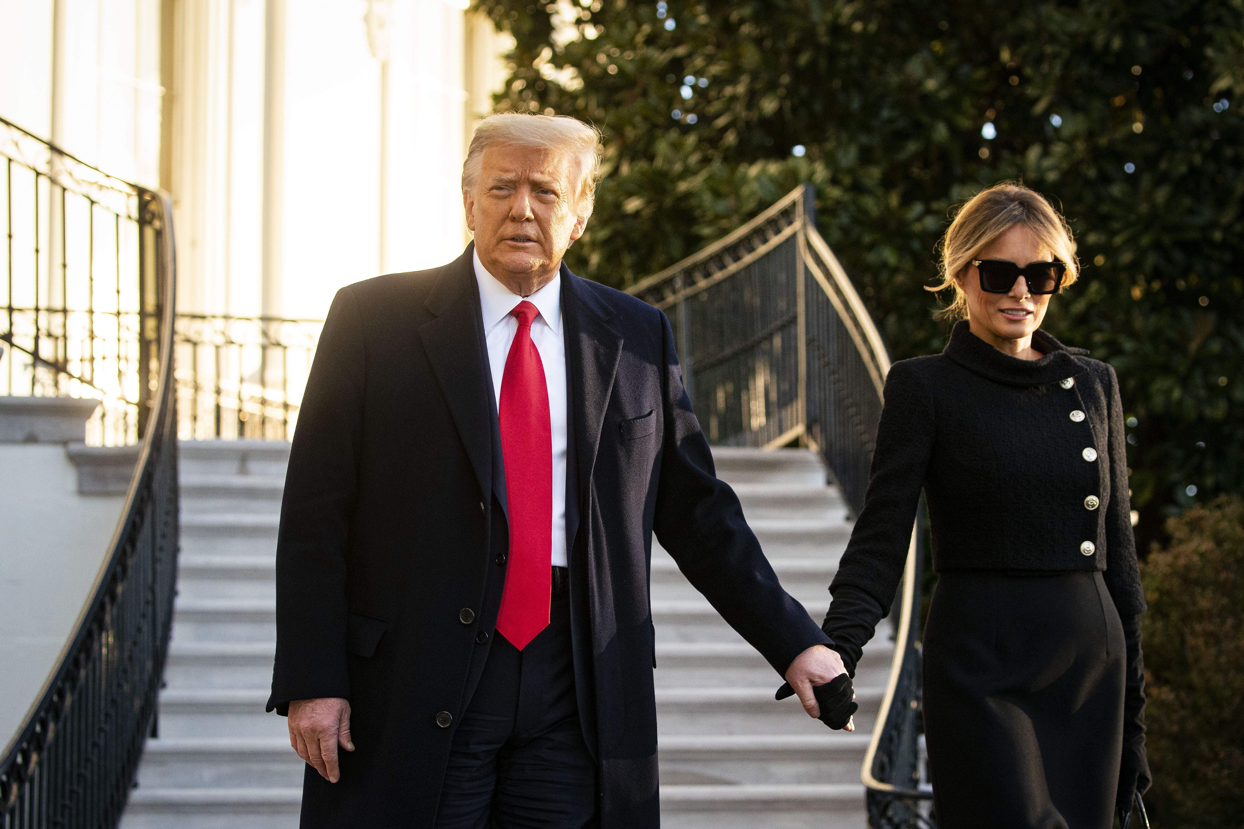 Gyanús jelek: válságba került Donald Trump házassága?