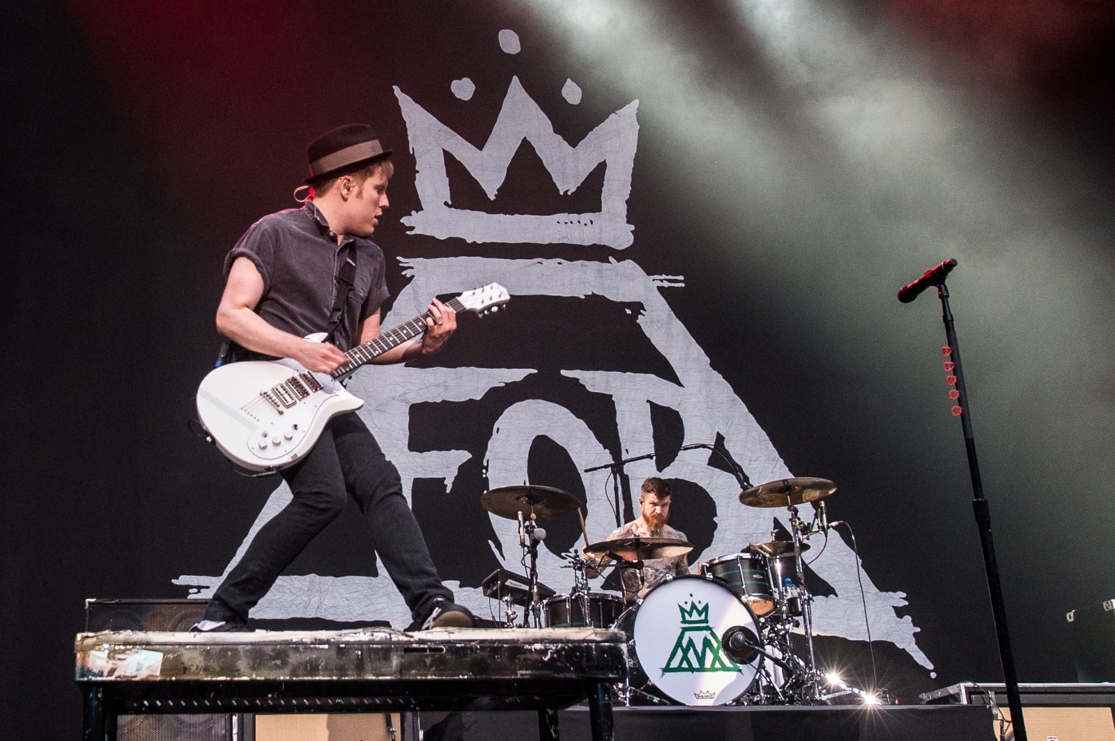 Fall Out Boy na wrocławskim Stadionie Miejskim, przed koncertem grupy Linkin Park