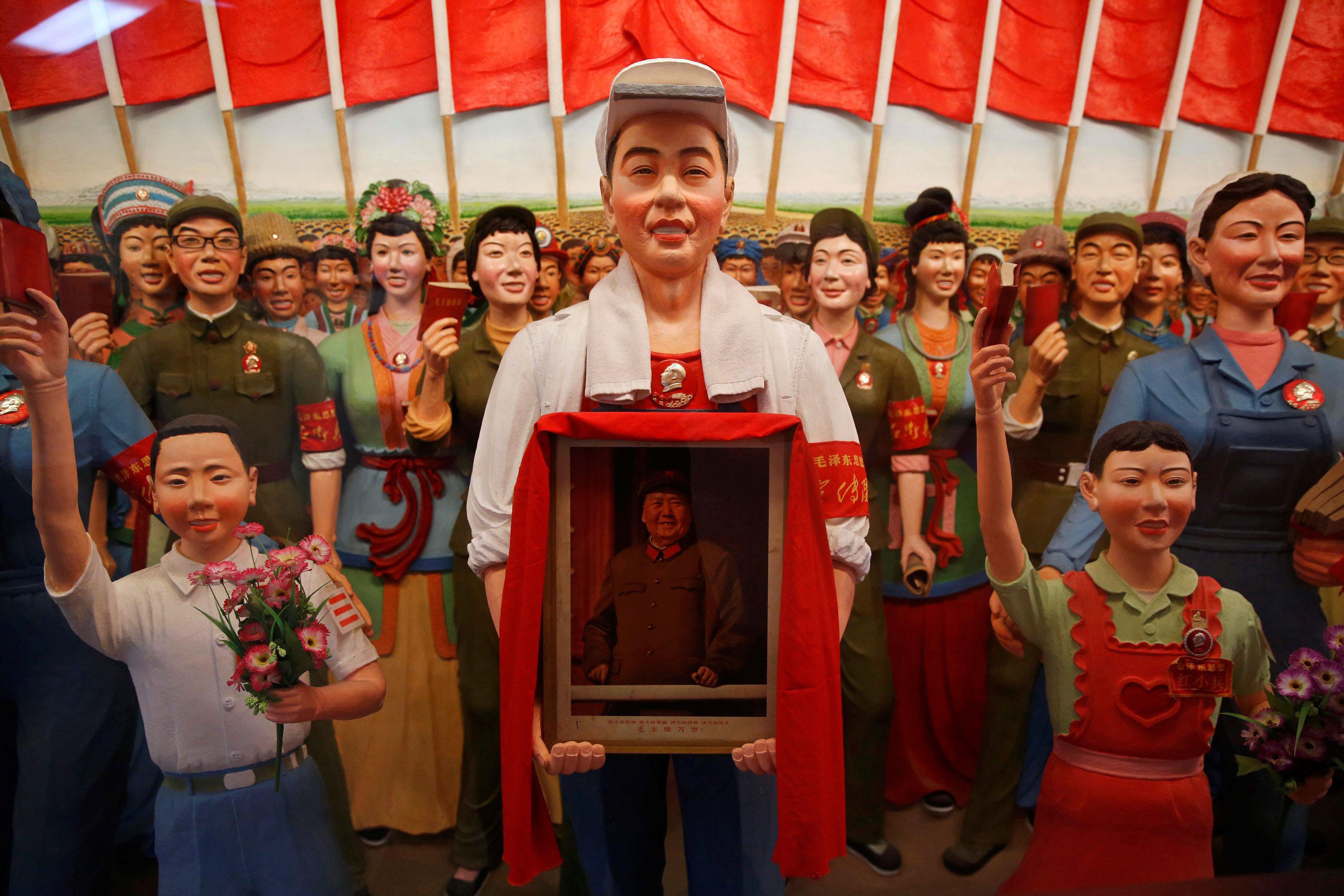 The Wider Image: Spotlight on China's cultural revolution