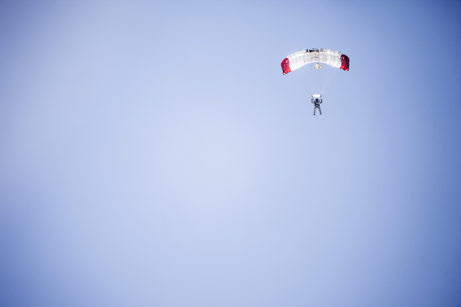 Felix Baumgartner skoczył i wylądował