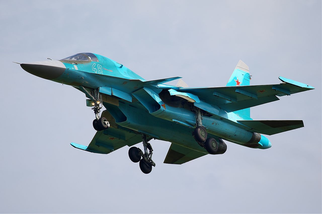 Rosyjskie lotnictwo wzmocniło 6 samolotów bombowych Su-34. Armia otrzymała także 4 pasażerskie An-148. Remont i modernizację przeszły trzy bombowe Tu-95MS