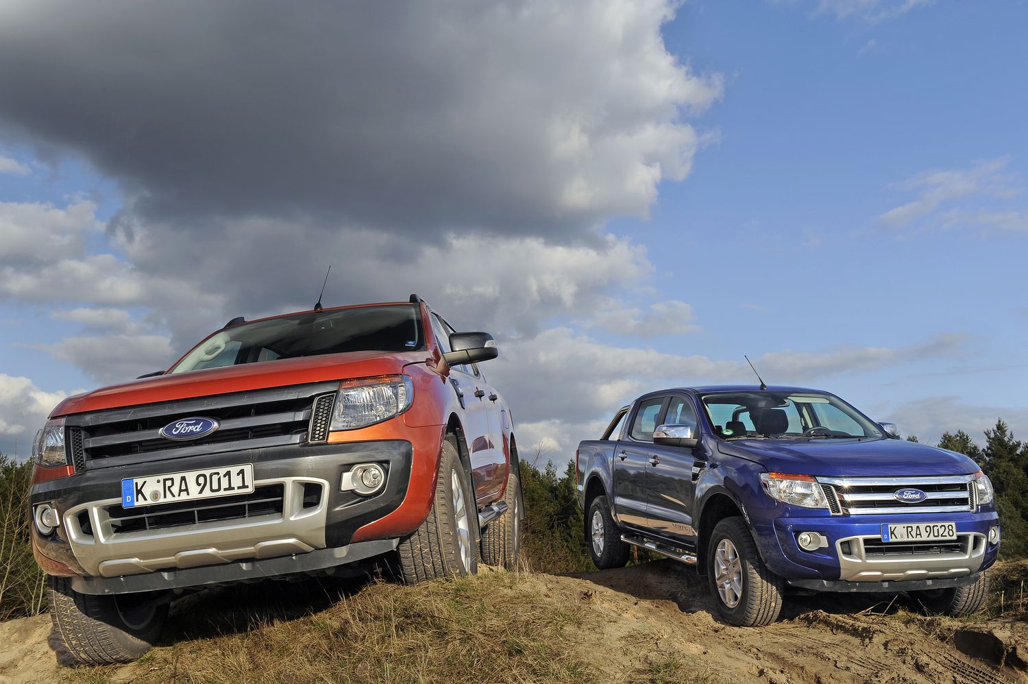 Sprawność off-roadowa jest imponująca. To zasługa m.in. nowego przedniego dyferencjału, zmodyfikowanej tylnej osi i niższych przełożeń w skrzyni biegów
