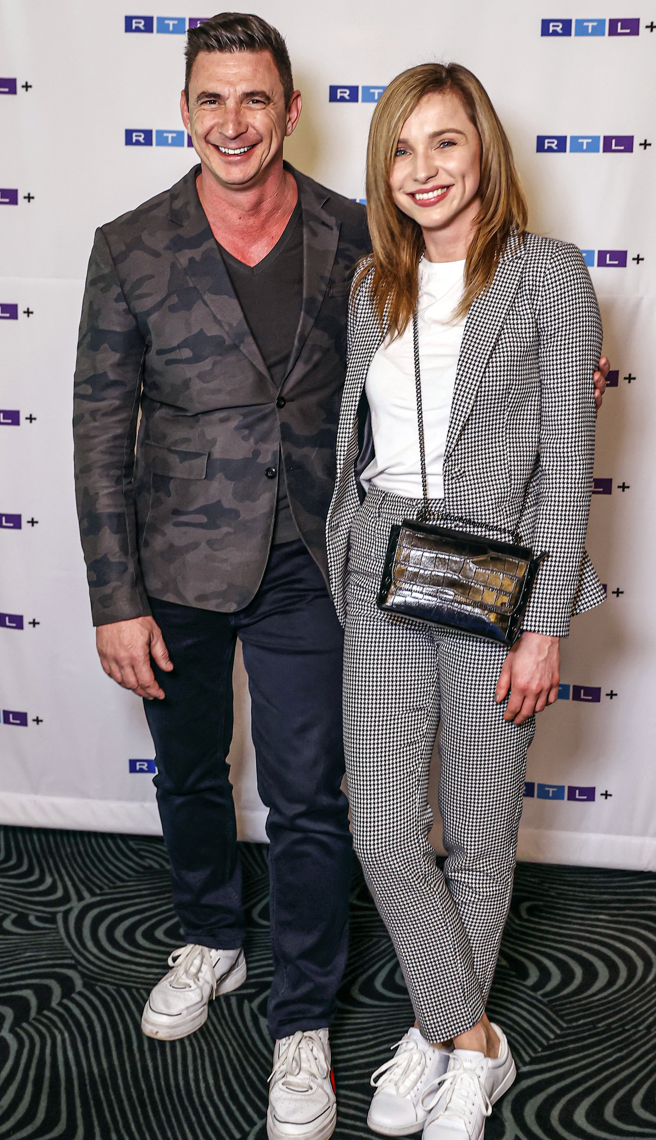 Először jelent meg kéz a kézben Dobos Evelin és Kovács Dániel – fotó