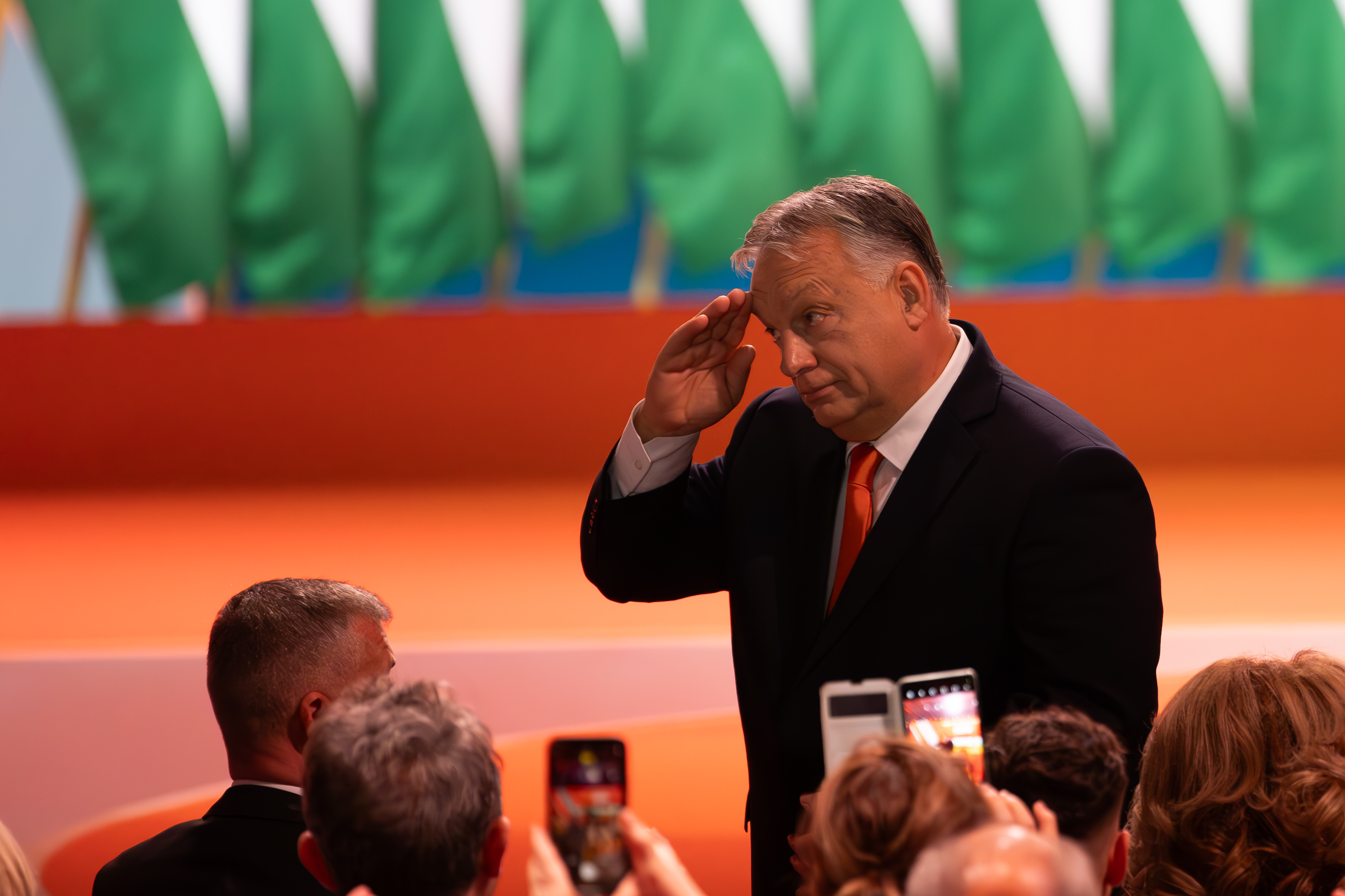 Kiderült, mire készül Orbán ma éjjel: fotót is posztolt a miniszterelnök