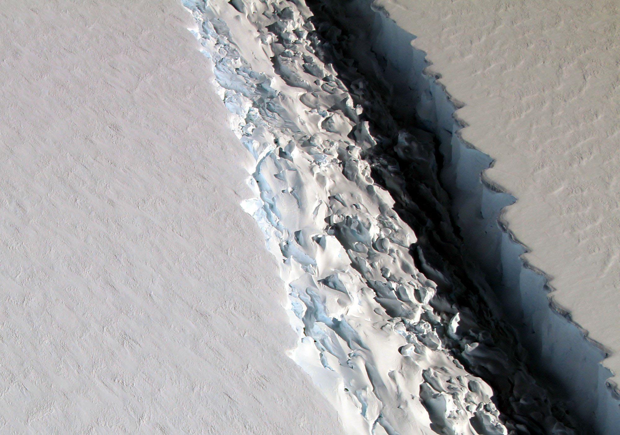 Trillion-Ton Iceberg Breaks Off From Antarctica