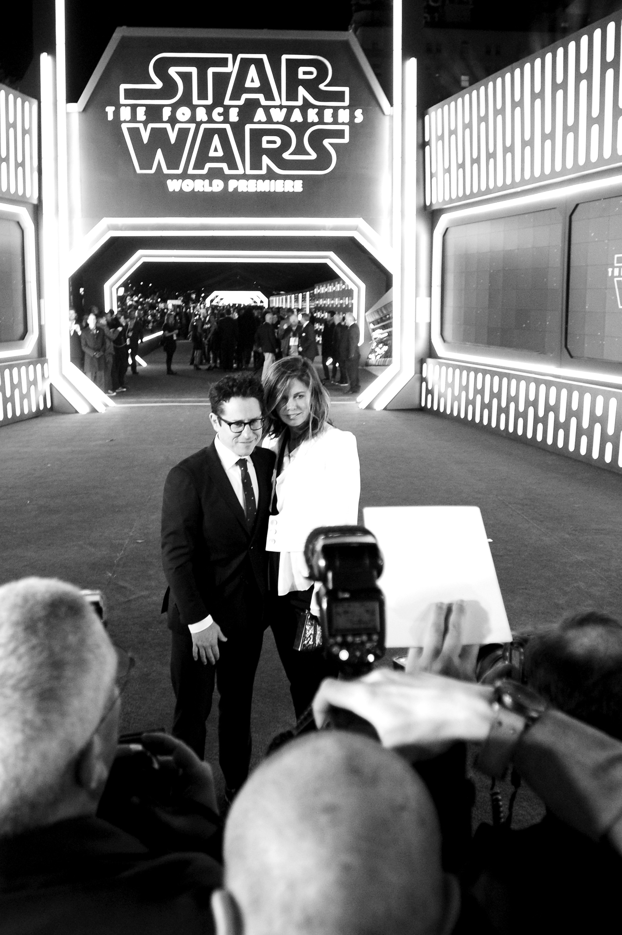 J.J. Abrams i Katie McGrath na premierze