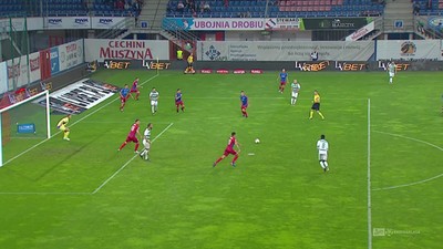 Piast - Lechia (1:1): Romario mógł mieć wymarzony debiut. Mocny strzał tuż nad poprzeczką