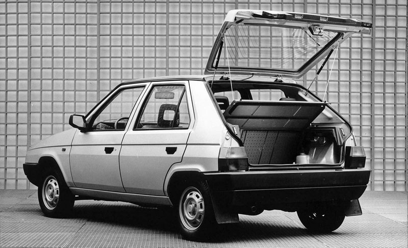 Skoda favorit