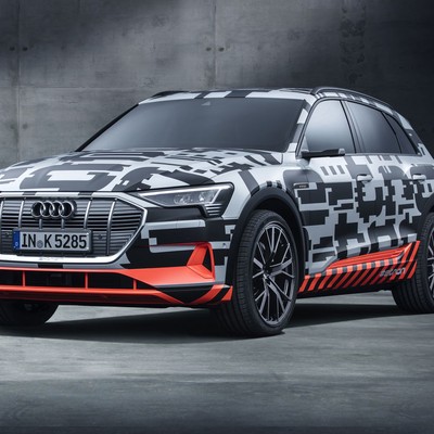 Audi e-tron: elektryczny prototyp na salonie w Genewie