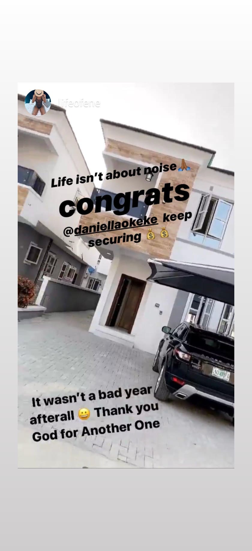 Nollywood actress Daniella Okeke has gotten for herself another mansion and her friends' aren't keeping calm about it. [Instagram/DaniellaOkeke]