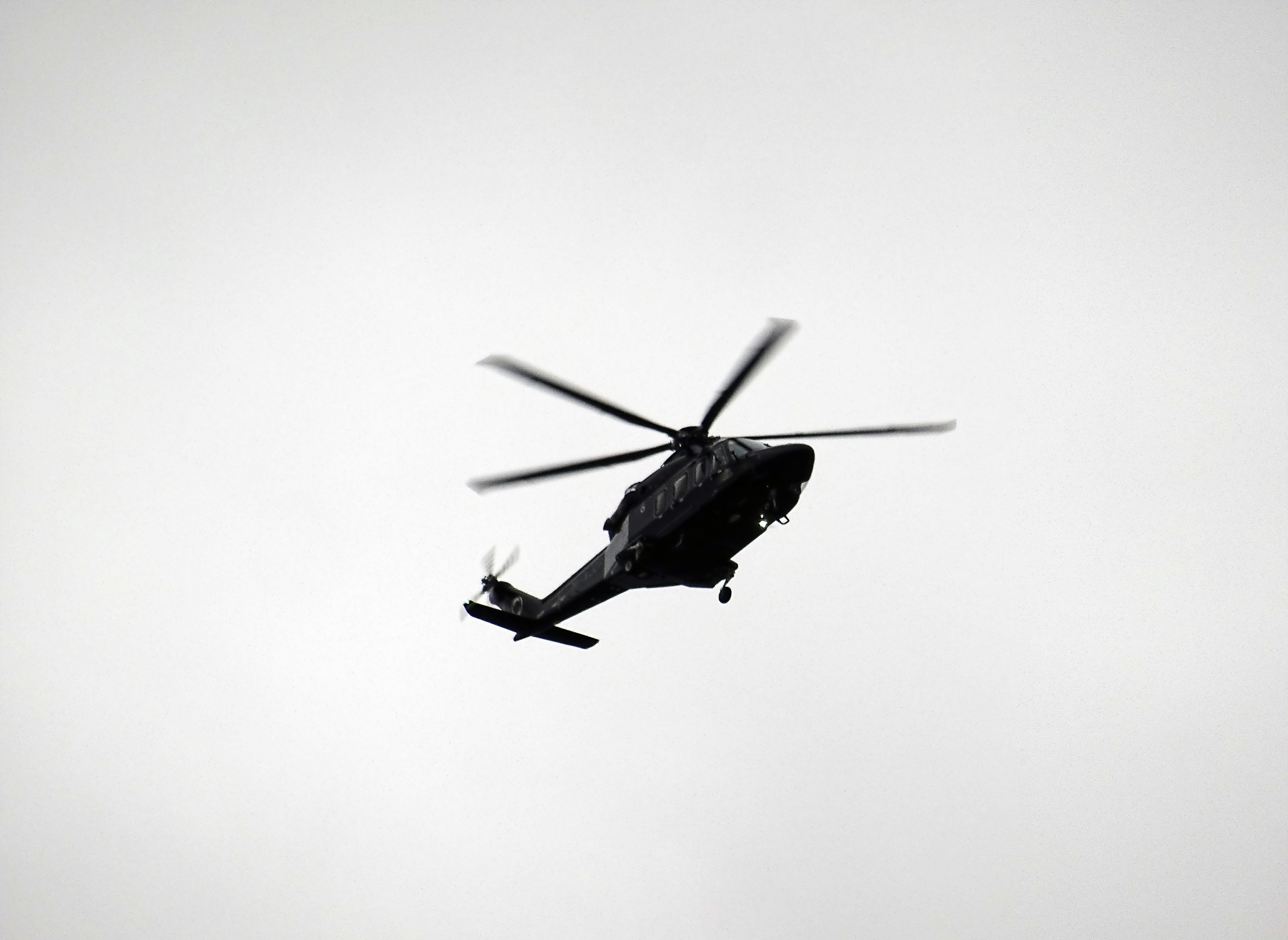 Halálos baleset: lezuhant egy rendőrségi helikopter Törökországban, ketten meghaltak