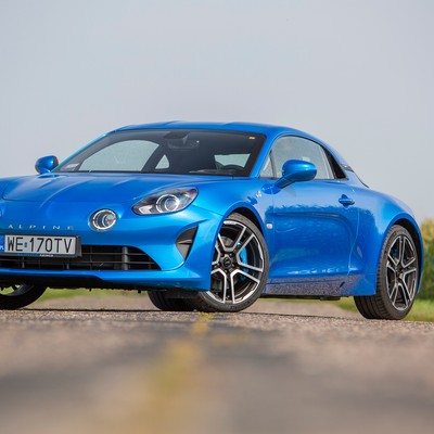 Alpine A110 - ma styl, superosiągi i... historię