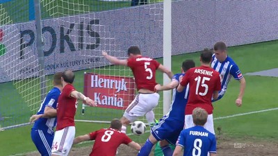 Wisła P. - Wisła K. (0:1): Carlitos tym razem w roli asystenta, Bartkowski daje gościom prowadzenie