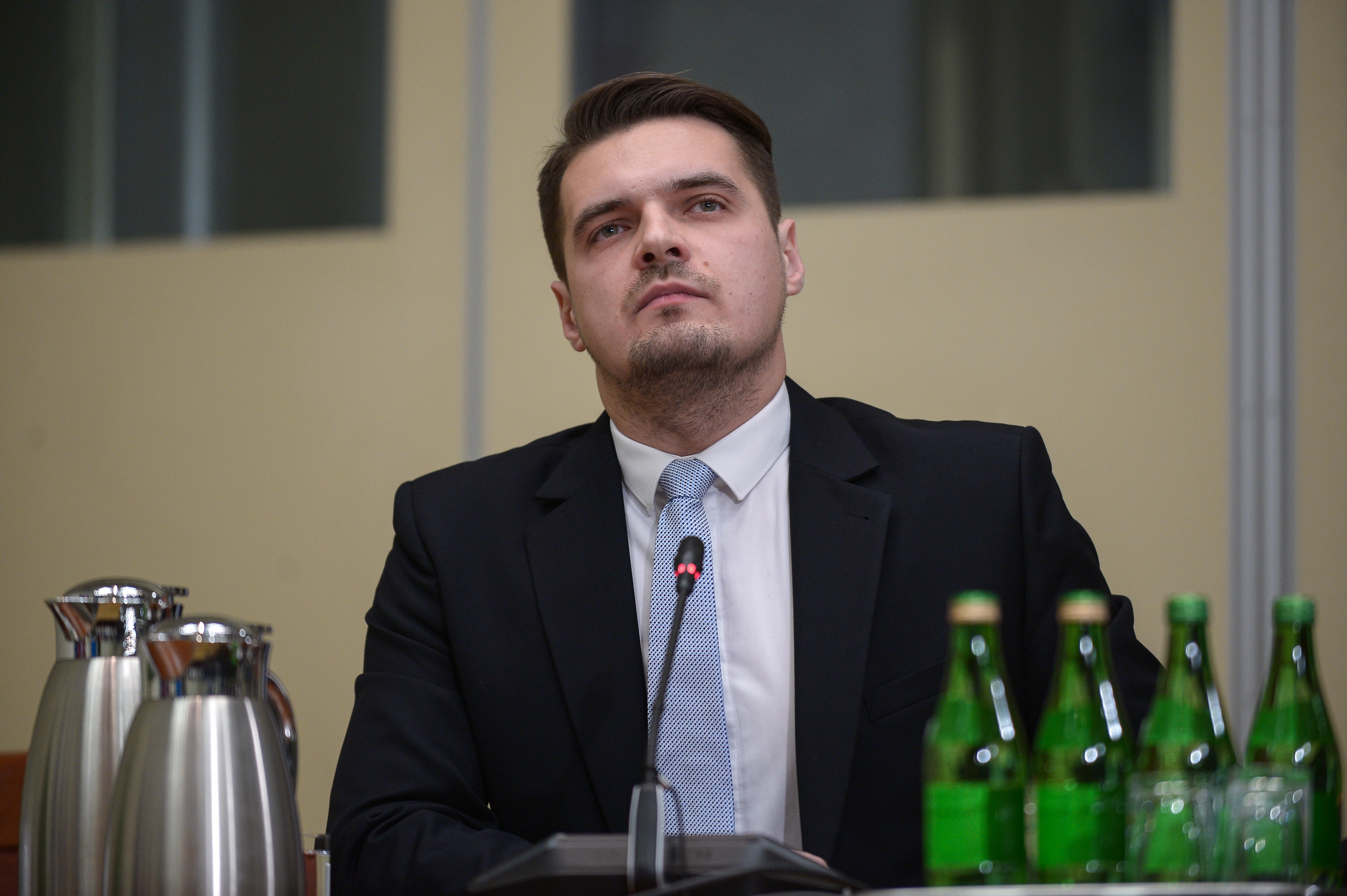 Były poseł Porozumienia Michał Wypij podczas posiedzenia sejmowej komisji śledczej ds. wyborów kopertowych.