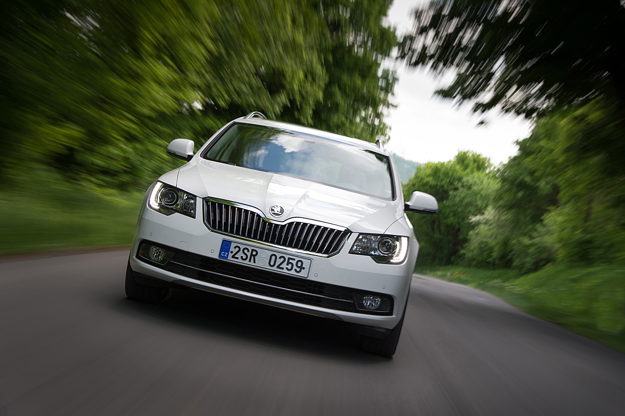 Skoda superb kombi - 1. miejsce w klasie średniej wyższej